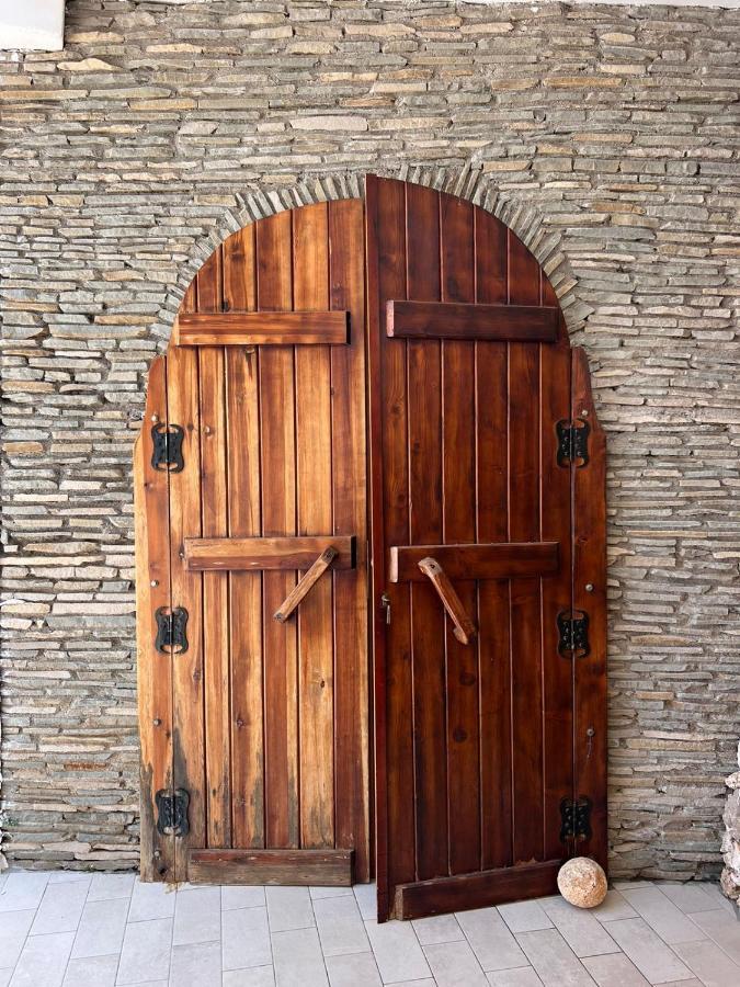 Vila Rexhepaj Vlorë エクステリア 写真